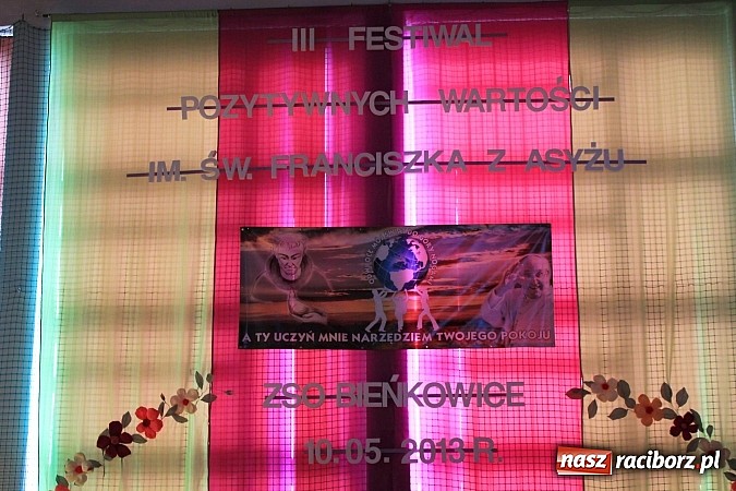 Zdjęcie w galerii na portalu naszraciborz.pl: III Festiwal pozytywnych wartości  wiadomości z regionu