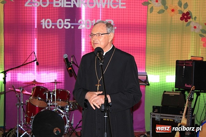 Zdjęcie w galerii na portalu naszraciborz.pl: III Festiwal pozytywnych wartości  wiadomości z regionu