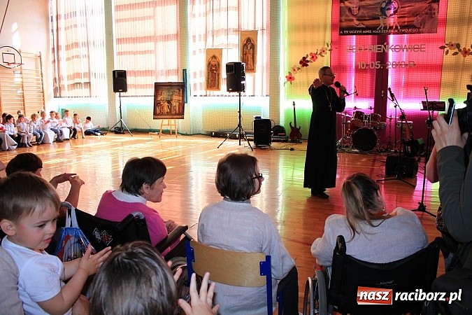 Zdjęcie w galerii na portalu naszraciborz.pl: III Festiwal pozytywnych wartości  wiadomości z regionu