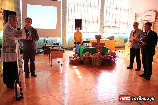 Zdjęcie w galerii na portalu naszraciborz.pl: III Festiwal pozytywnych wartości  wiadomości z regionu