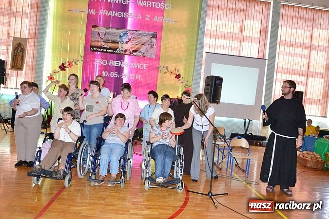 Zdjęcie w galerii na portalu naszraciborz.pl: III Festiwal pozytywnych wartości  wiadomości z regionu