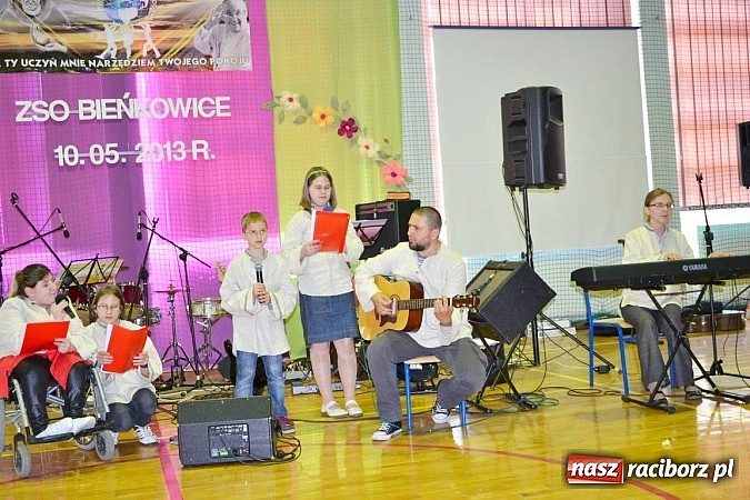 Zdjęcie w galerii na portalu naszraciborz.pl: III Festiwal pozytywnych wartości  wiadomości z regionu
