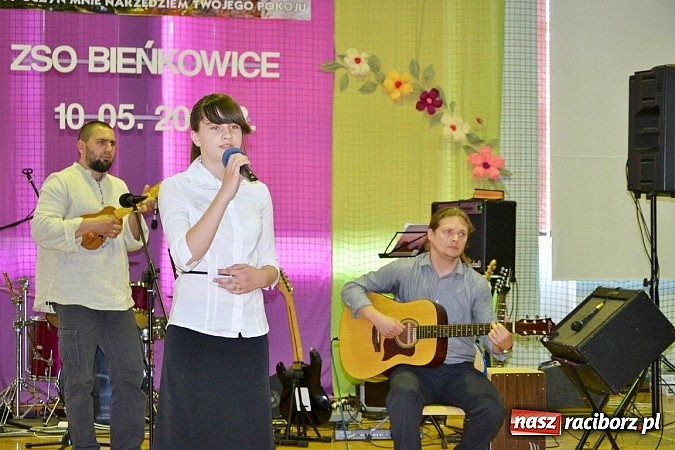 Zdjęcie w galerii na portalu naszraciborz.pl: III Festiwal pozytywnych wartości  wiadomości z regionu