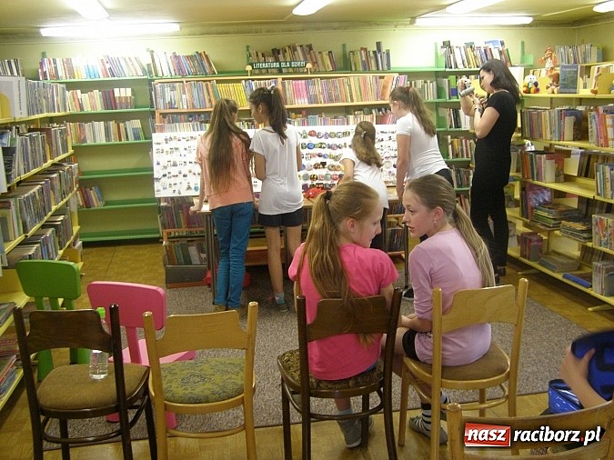 Zdjęcie w galerii na portalu naszraciborz.pl: Szkło weneckie, koraliki i guziki wiadomości z regionu