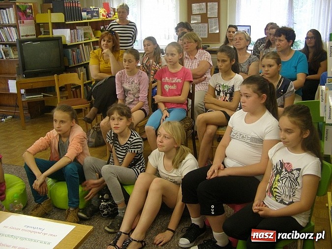 Zdjęcie w galerii na portalu naszraciborz.pl: Szkło weneckie, koraliki i guziki wiadomości z regionu