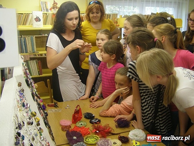 Zdjęcie w galerii na portalu naszraciborz.pl: Szkło weneckie, koraliki i guziki wiadomości z regionu