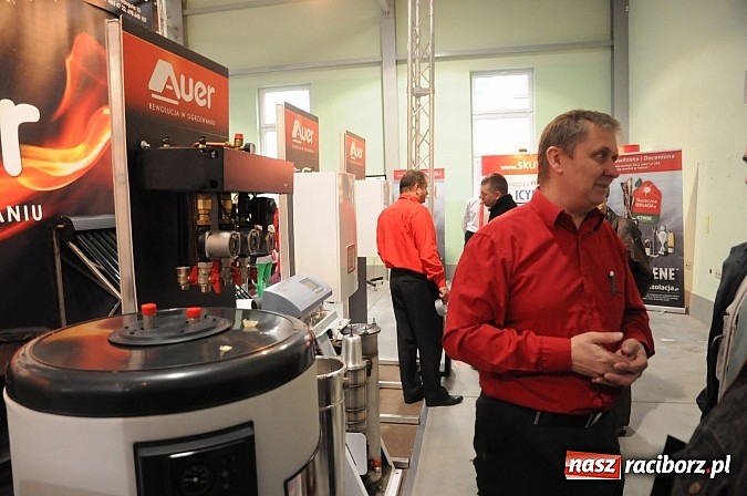 Zdjęcie w galerii na portalu naszraciborz.pl: Ruszyła 13. pietrowicka Eko-wystawa. Przyjechało blisko 130 wystawców wiadomości z regionu