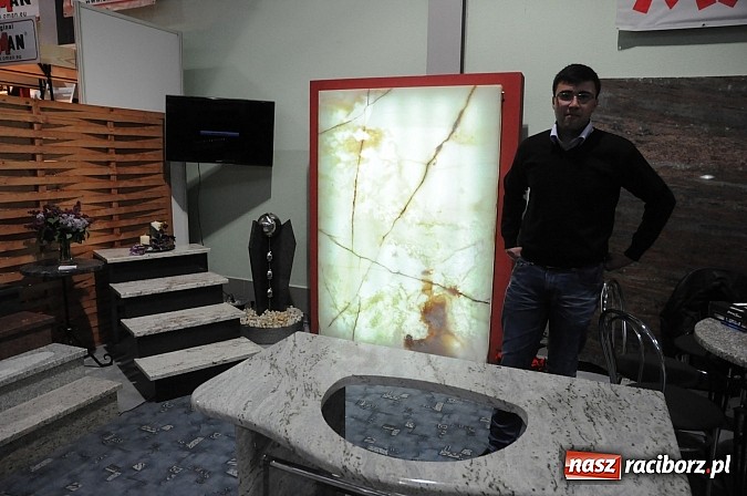 Zdjęcie w galerii na portalu naszraciborz.pl: Ruszyła 13. pietrowicka Eko-wystawa. Przyjechało blisko 130 wystawców wiadomości z regionu