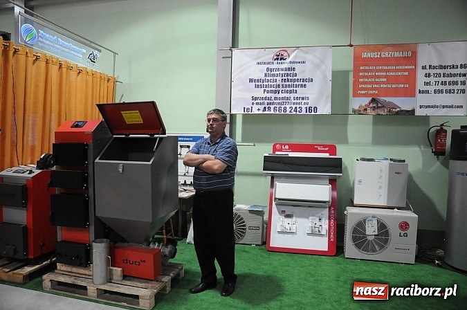 Zdjęcie w galerii na portalu naszraciborz.pl: Ruszyła 13. pietrowicka Eko-wystawa. Przyjechało blisko 130 wystawców wiadomości z regionu