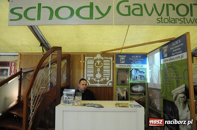 Zdjęcie w galerii na portalu naszraciborz.pl: Ruszyła 13. pietrowicka Eko-wystawa. Przyjechało blisko 130 wystawców wiadomości z regionu