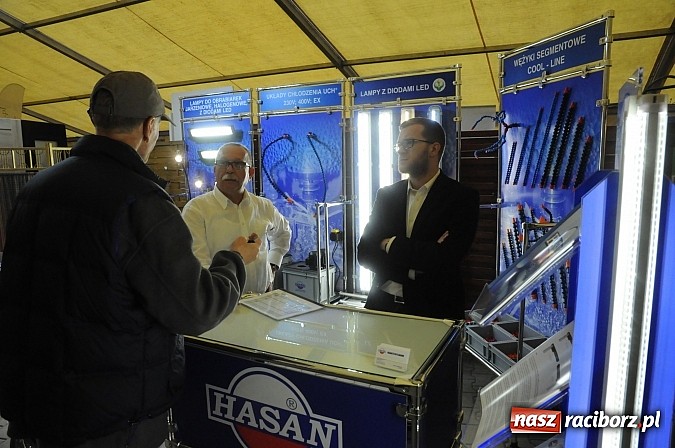 Zdjęcie w galerii na portalu naszraciborz.pl: Ruszyła 13. pietrowicka Eko-wystawa. Przyjechało blisko 130 wystawców wiadomości z regionu