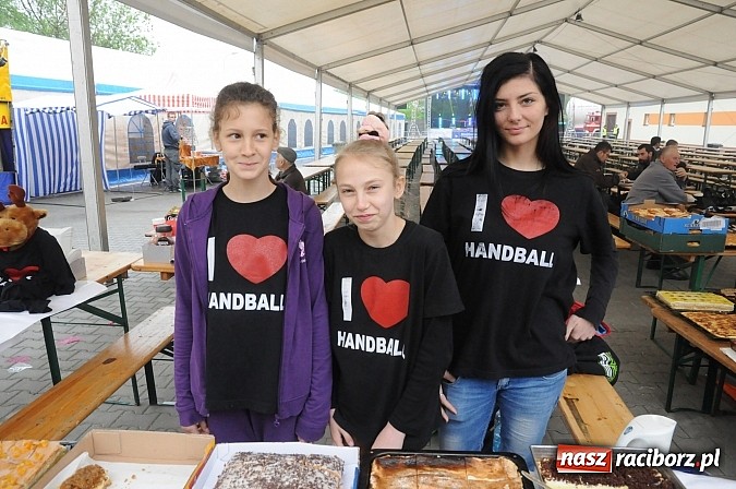 Zdjęcie w galerii na portalu naszraciborz.pl: Ruszyła 13. pietrowicka Eko-wystawa. Przyjechało blisko 130 wystawców wiadomości z regionu