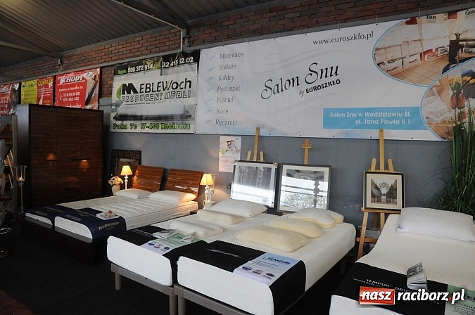 Zdjęcie w galerii na portalu naszraciborz.pl: Ruszyła 13. pietrowicka Eko-wystawa. Przyjechało blisko 130 wystawców wiadomości z regionu