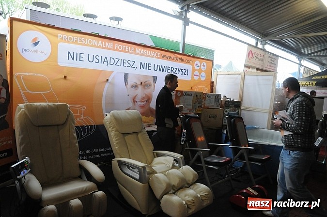 Zdjęcie w galerii na portalu naszraciborz.pl: Ruszyła 13. pietrowicka Eko-wystawa. Przyjechało blisko 130 wystawców wiadomości z regionu