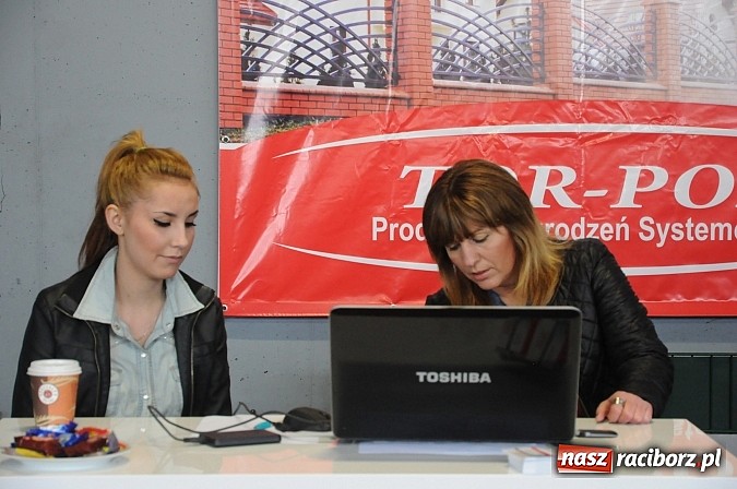 Zdjęcie w galerii na portalu naszraciborz.pl: Ruszyła 13. pietrowicka Eko-wystawa. Przyjechało blisko 130 wystawców wiadomości z regionu