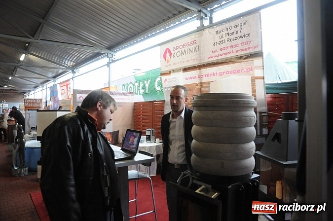 Zdjęcie w galerii na portalu naszraciborz.pl: Ruszyła 13. pietrowicka Eko-wystawa. Przyjechało blisko 130 wystawców wiadomości z regionu