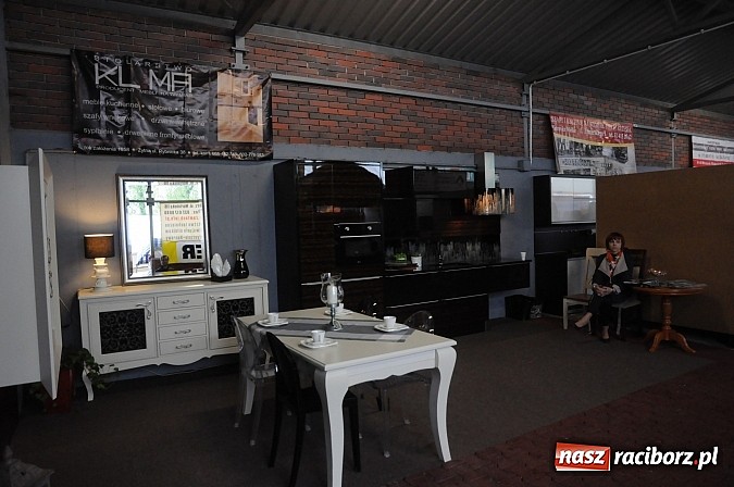 Zdjęcie w galerii na portalu naszraciborz.pl: Ruszyła 13. pietrowicka Eko-wystawa. Przyjechało blisko 130 wystawców wiadomości z regionu