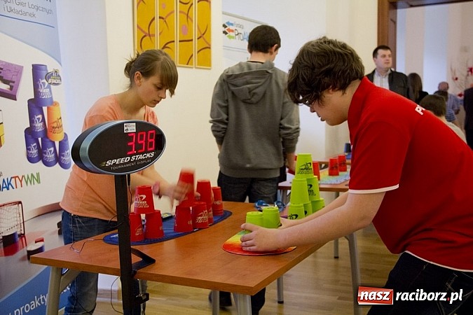 Zdjęcie w galerii na portalu naszraciborz.pl: Gry logiczne królowały w zamkowych komnatach wiadomości z regionu