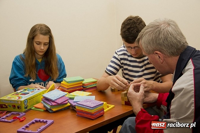 Zdjęcie w galerii na portalu naszraciborz.pl: Gry logiczne królowały w zamkowych komnatach wiadomości z regionu