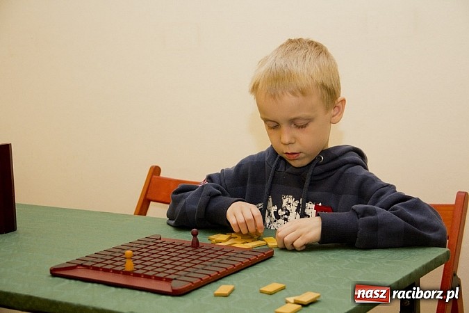 Zdjęcie w galerii na portalu naszraciborz.pl: Gry logiczne królowały w zamkowych komnatach wiadomości z regionu