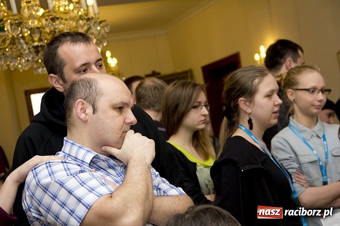 Zdjęcie w galerii na portalu naszraciborz.pl: Gry logiczne królowały w zamkowych komnatach wiadomości z regionu