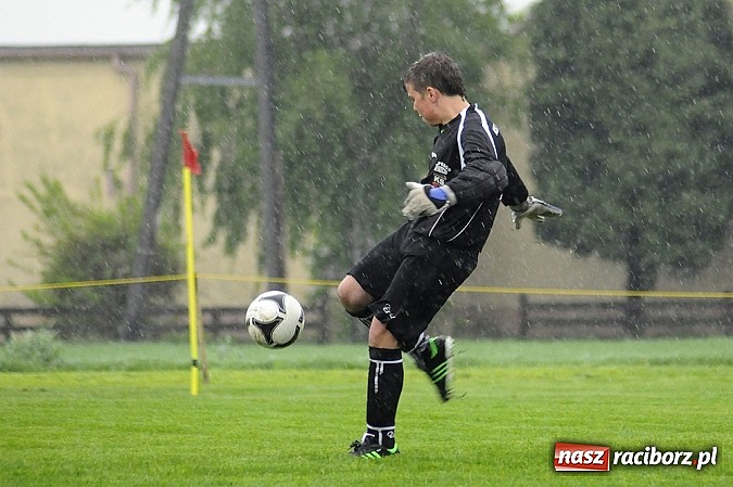Zdjęcie w galerii na portalu naszraciborz.pl: Deszczowa kanonada w Borucinie wiadomości z regionu