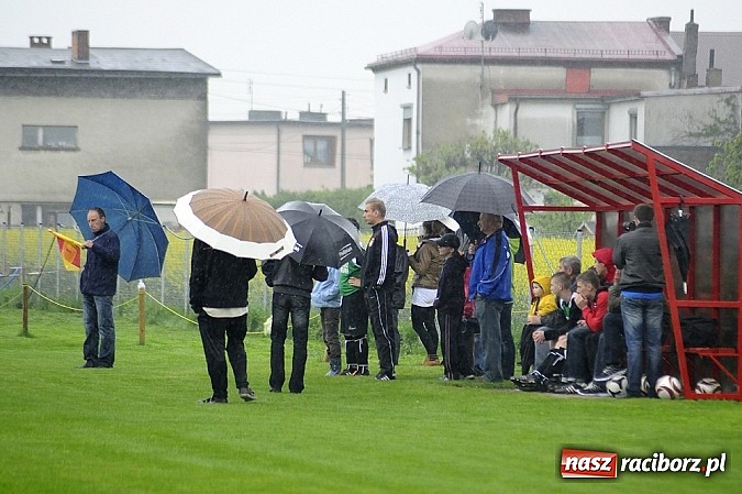 Zdjęcie w galerii na portalu naszraciborz.pl: Deszczowa kanonada w Borucinie wiadomości z regionu