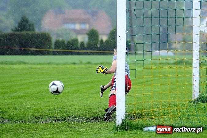 Zdjęcie w galerii na portalu naszraciborz.pl: Deszczowa kanonada w Borucinie wiadomości z regionu