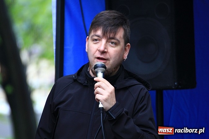 Zdjęcie w galerii na portalu naszraciborz.pl: Nordic Walking w Kuźni. W drogę z kijkami wiadomości z regionu