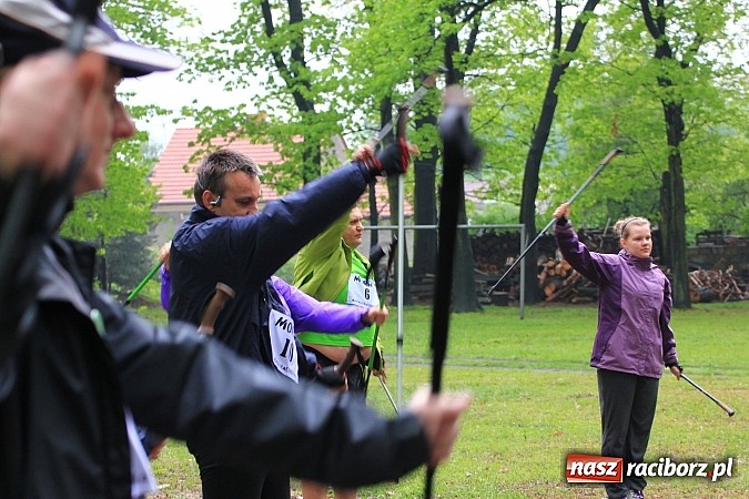 Zdjęcie w galerii na portalu naszraciborz.pl: Nordic Walking w Kuźni. W drogę z kijkami wiadomości z regionu