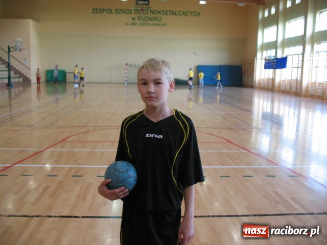 Zdjęcie w galerii na portalu naszraciborz.pl: Szczypiorniści z Pawłowa w półfinale wiadomości z regionu