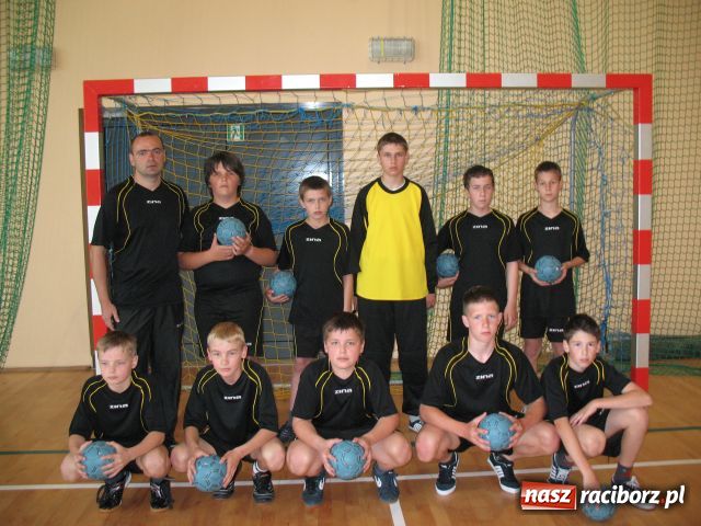 Zdjęcie w galerii na portalu naszraciborz.pl: Szczypiorniści z Pawłowa w półfinale wiadomości z regionu