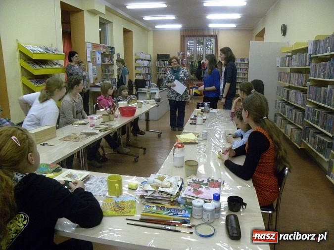 Zdjęcie w galerii na portalu naszraciborz.pl: 65. urodziny biblioteki w Raciborzu wiadomości z regionu