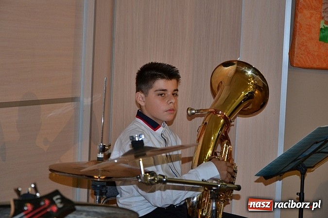 Zdjęcie w galerii na portalu naszraciborz.pl: Przegląd młodych talentów w Tworkowie wiadomości z regionu