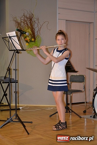 Zdjęcie w galerii na portalu naszraciborz.pl: Przegląd młodych talentów w Tworkowie wiadomości z regionu