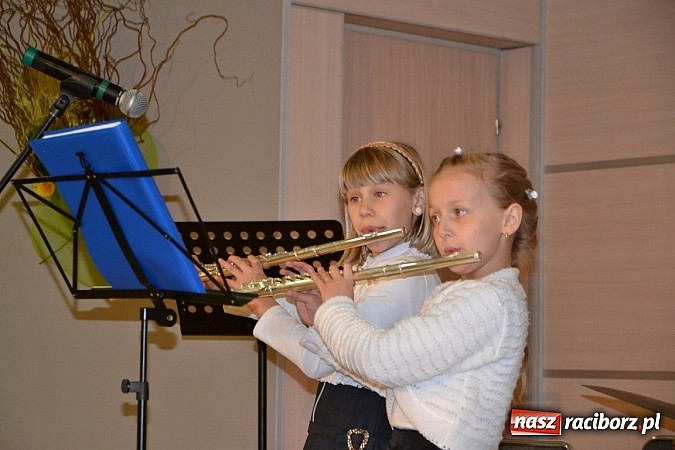 Zdjęcie w galerii na portalu naszraciborz.pl: Przegląd młodych talentów w Tworkowie wiadomości z regionu