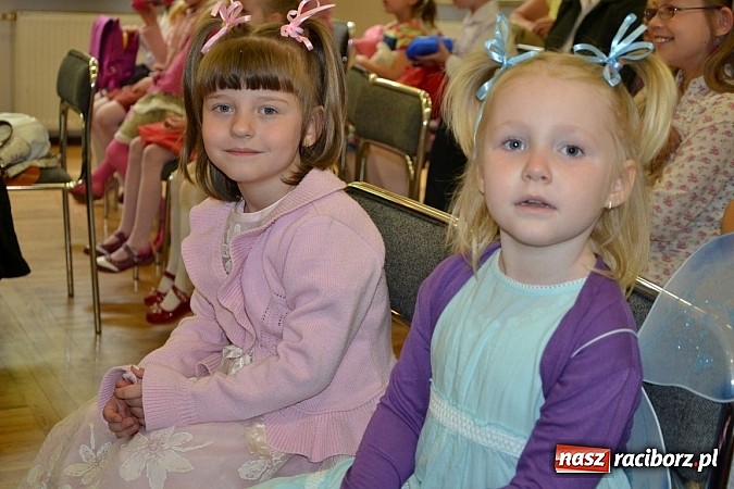 Zdjęcie w galerii na portalu naszraciborz.pl: Przegląd młodych talentów w Tworkowie wiadomości z regionu