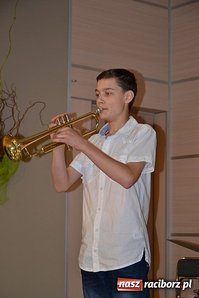 Zdjęcie w galerii na portalu naszraciborz.pl: Przegląd młodych talentów w Tworkowie wiadomości z regionu