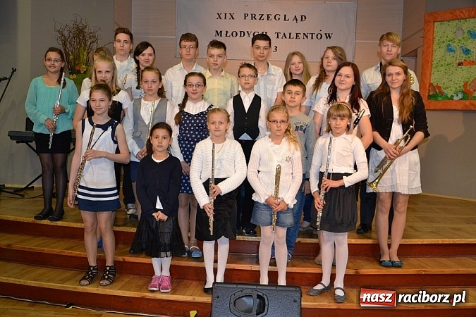 Zdjęcie w galerii na portalu naszraciborz.pl: Przegląd młodych talentów w Tworkowie wiadomości z regionu