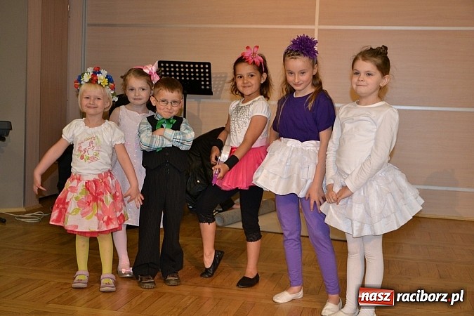 Zdjęcie w galerii na portalu naszraciborz.pl: Przegląd młodych talentów w Tworkowie wiadomości z regionu