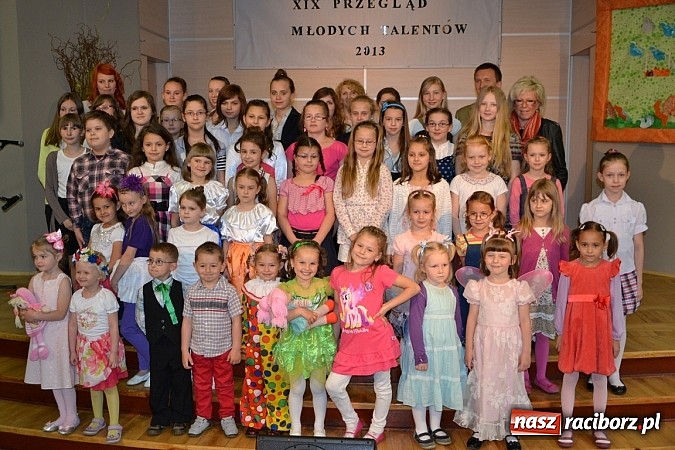 Zdjęcie w galerii na portalu naszraciborz.pl: Przegląd młodych talentów w Tworkowie wiadomości z regionu