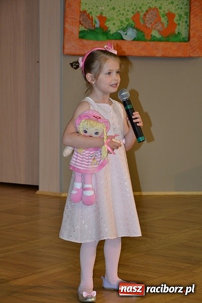 Zdjęcie w galerii na portalu naszraciborz.pl: Przegląd młodych talentów w Tworkowie wiadomości z regionu