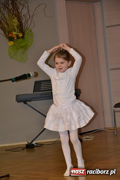 Zdjęcie w galerii na portalu naszraciborz.pl: Przegląd młodych talentów w Tworkowie wiadomości z regionu