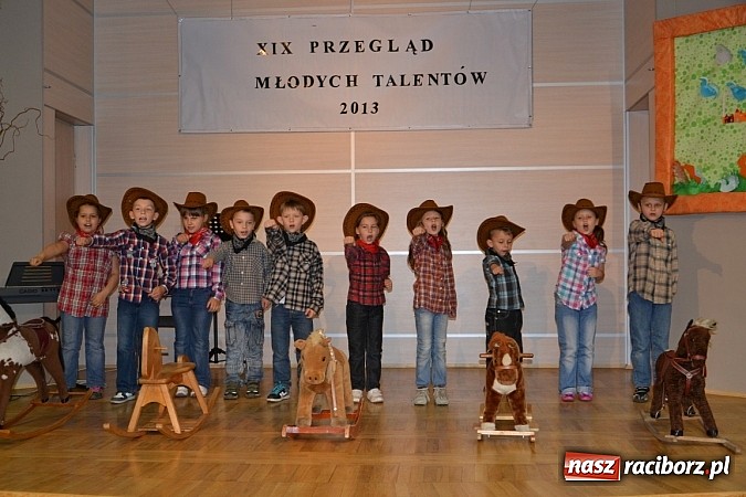 Zdjęcie w galerii na portalu naszraciborz.pl: Przegląd młodych talentów w Tworkowie wiadomości z regionu
