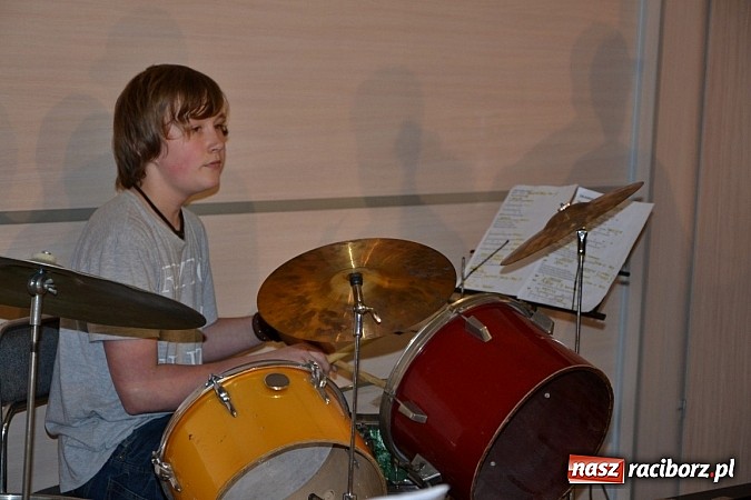 Zdjęcie w galerii na portalu naszraciborz.pl: Przegląd młodych talentów w Tworkowie wiadomości z regionu