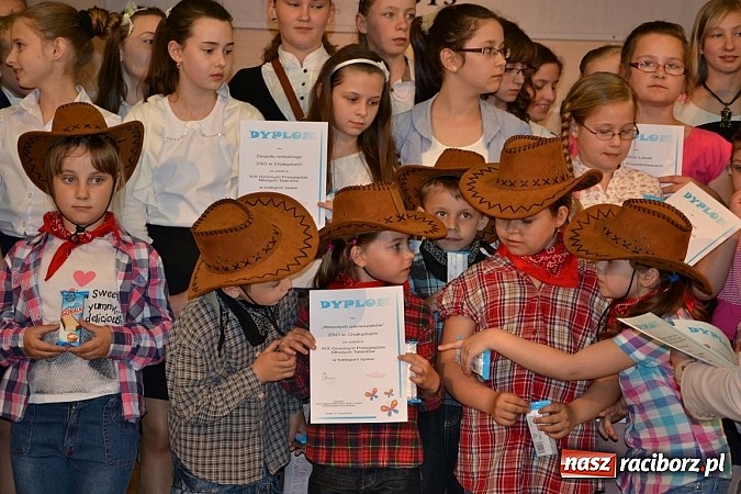 Zdjęcie w galerii na portalu naszraciborz.pl: Przegląd młodych talentów w Tworkowie wiadomości z regionu