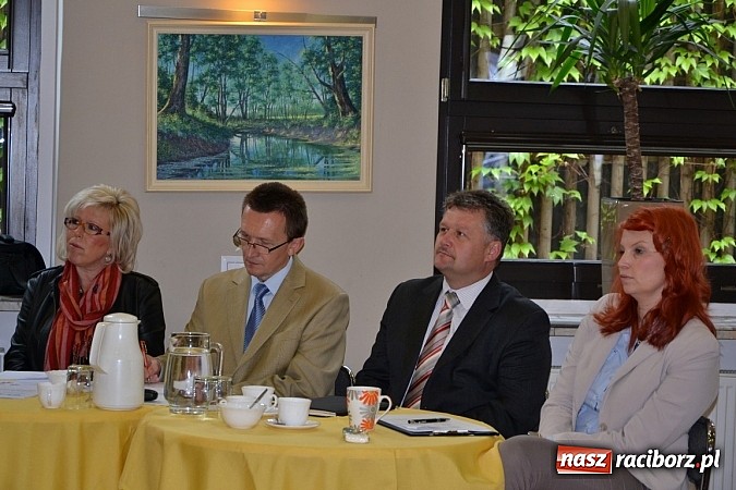 Zdjęcie w galerii na portalu naszraciborz.pl: Przegląd młodych talentów w Tworkowie wiadomości z regionu