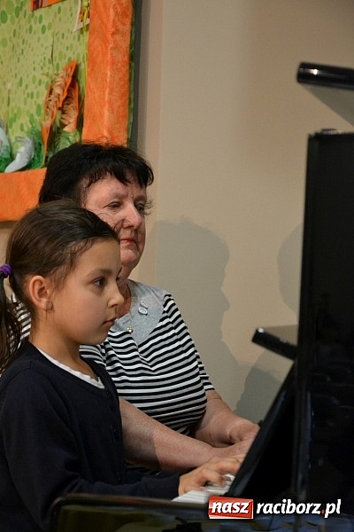 Zdjęcie w galerii na portalu naszraciborz.pl: Przegląd młodych talentów w Tworkowie wiadomości z regionu