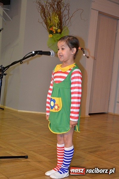 Zdjęcie w galerii na portalu naszraciborz.pl: Przegląd młodych talentów w Tworkowie wiadomości z regionu