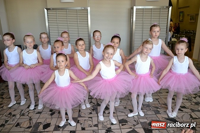 Zdjęcie w galerii na portalu naszraciborz.pl: Przegląd młodych talentów w Tworkowie wiadomości z regionu